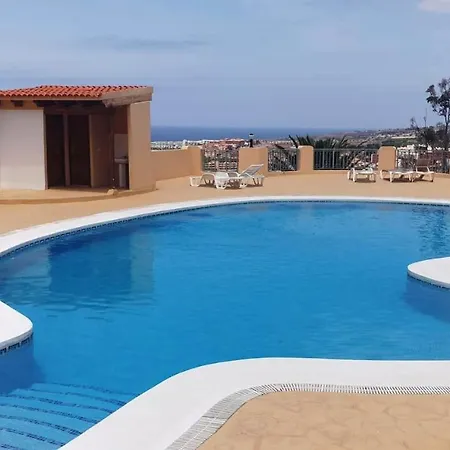 3-bedroom Townhouse Roque Conde *